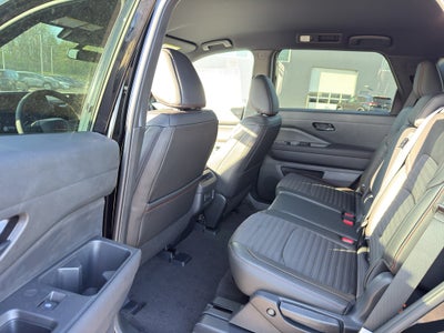 2026 Nissan Pathfinder Rock Creek 4WD