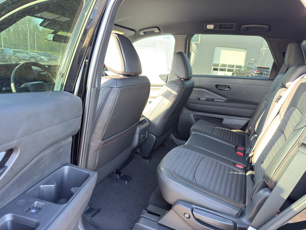2026 Nissan Pathfinder Rock Creek 4WD