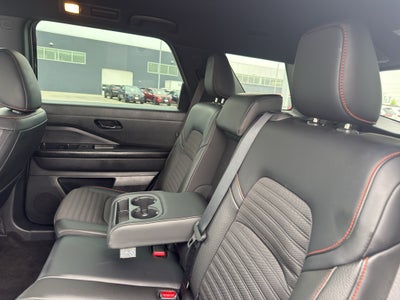 2026 Nissan Pathfinder Rock Creek 4WD