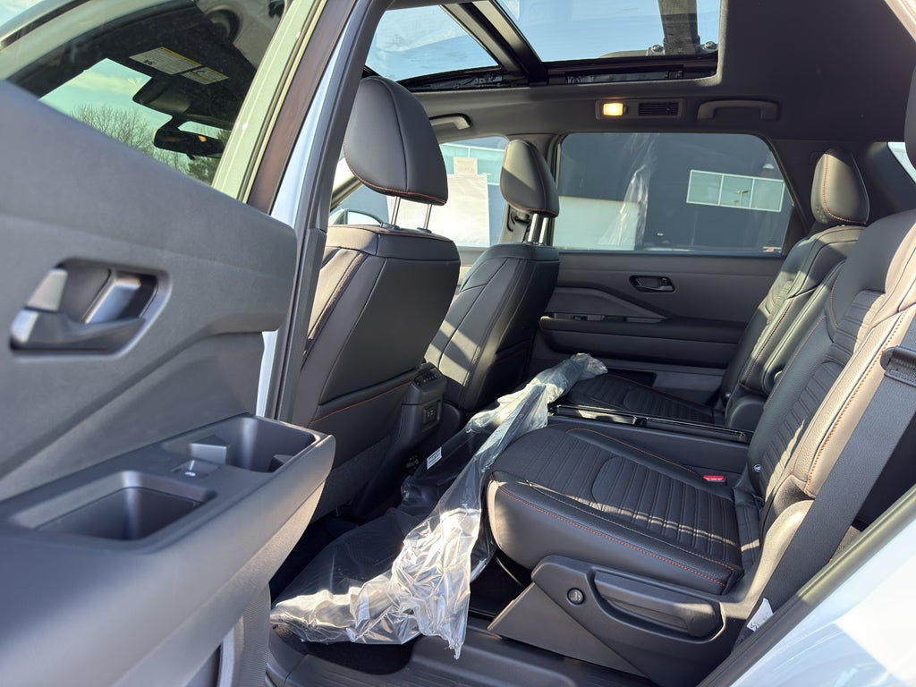 2026 Nissan Pathfinder Rock Creek 4WD