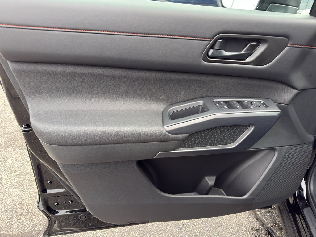 2026 Nissan Pathfinder Rock Creek 4WD