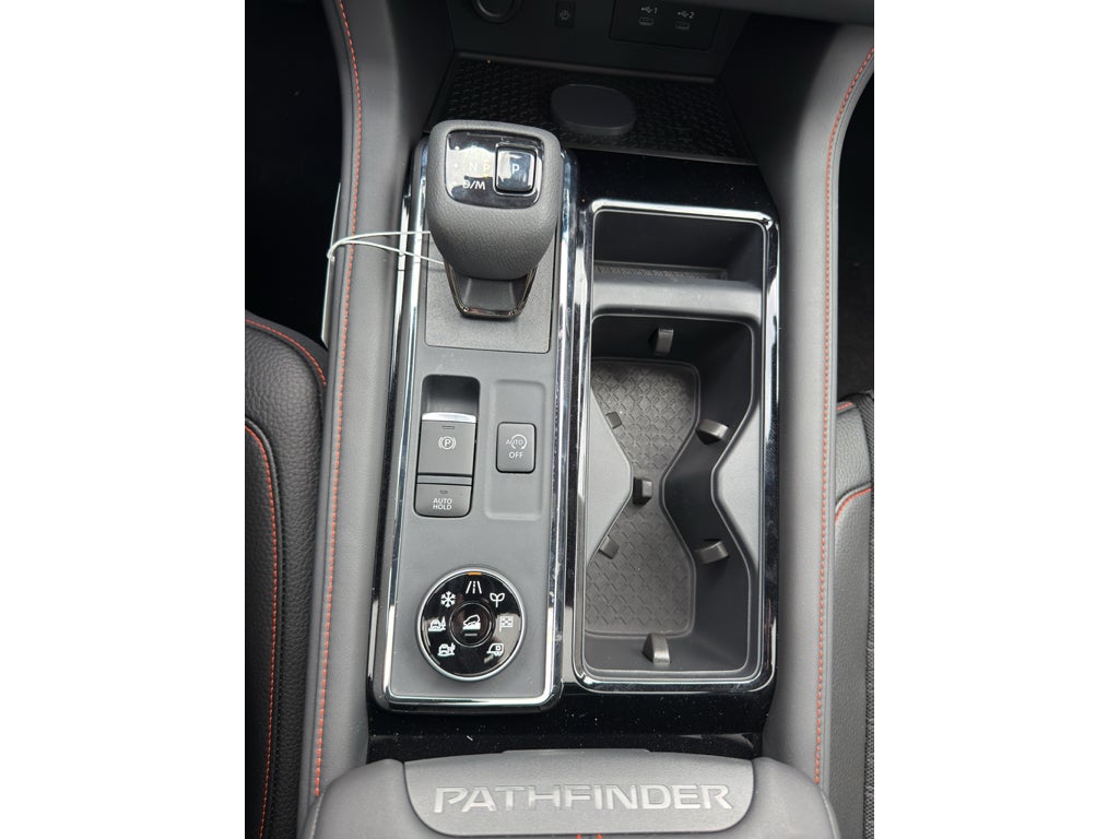 2026 Nissan Pathfinder Rock Creek 4WD