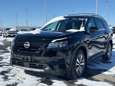 2023 Nissan Pathfinder SL 4WD