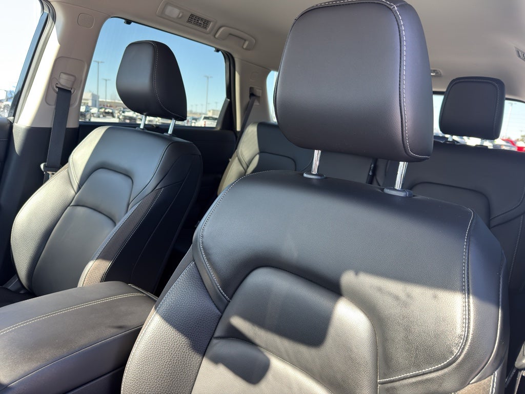 2023 Nissan Pathfinder SL 4WD