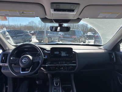 2023 Nissan Pathfinder SL 4WD