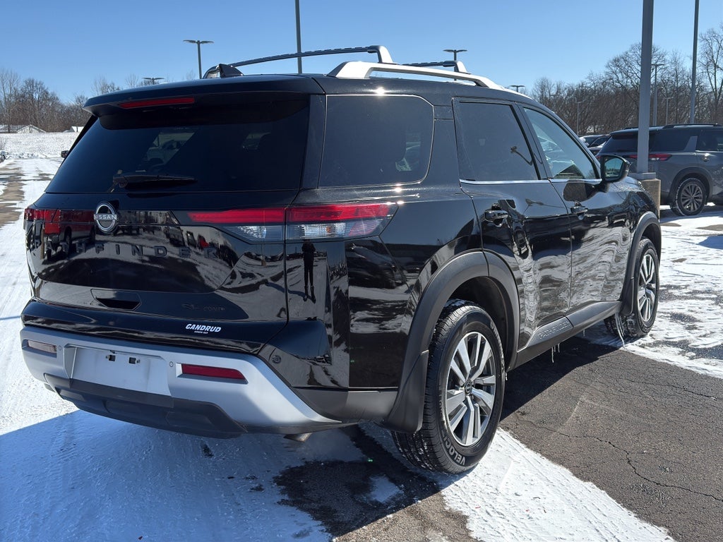 2023 Nissan Pathfinder SL 4WD