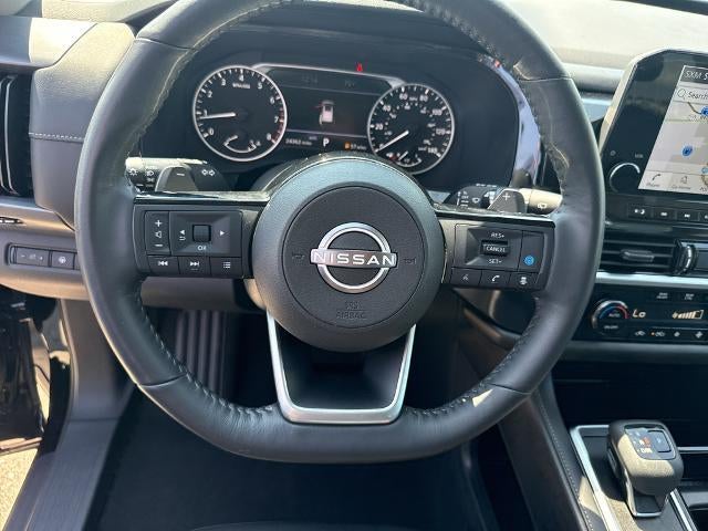 2023 Nissan Pathfinder SL 4WD