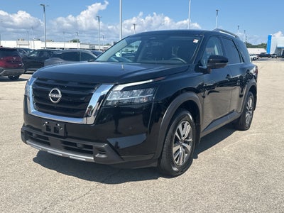 2023 Nissan Pathfinder SL 4WD