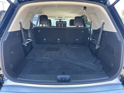 2023 Nissan Pathfinder SL 4WD