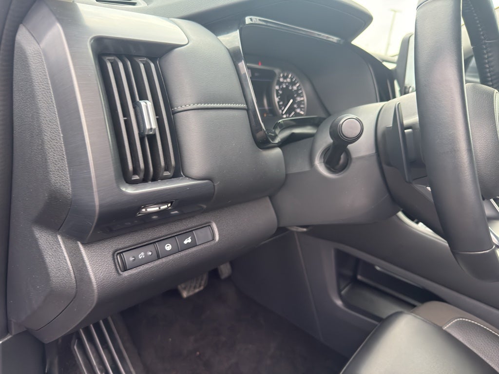 2024 Nissan Pathfinder SL 4WD