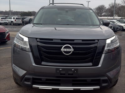 2024 Nissan Pathfinder SL 4WD