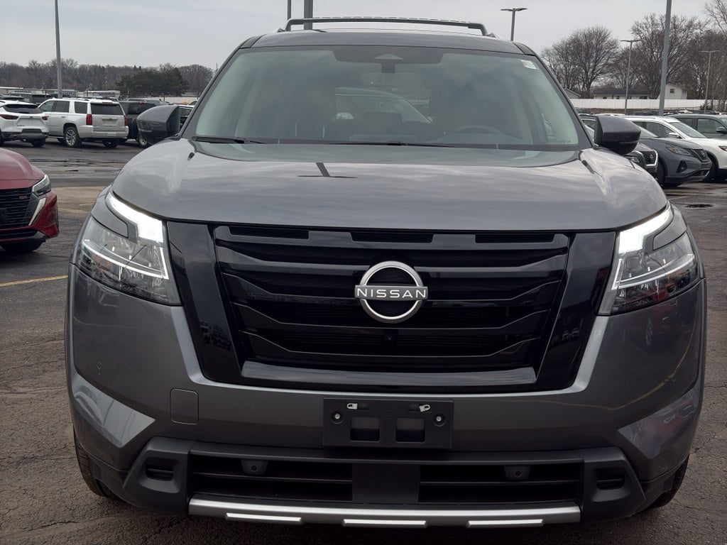 2024 Nissan Pathfinder SL 4WD