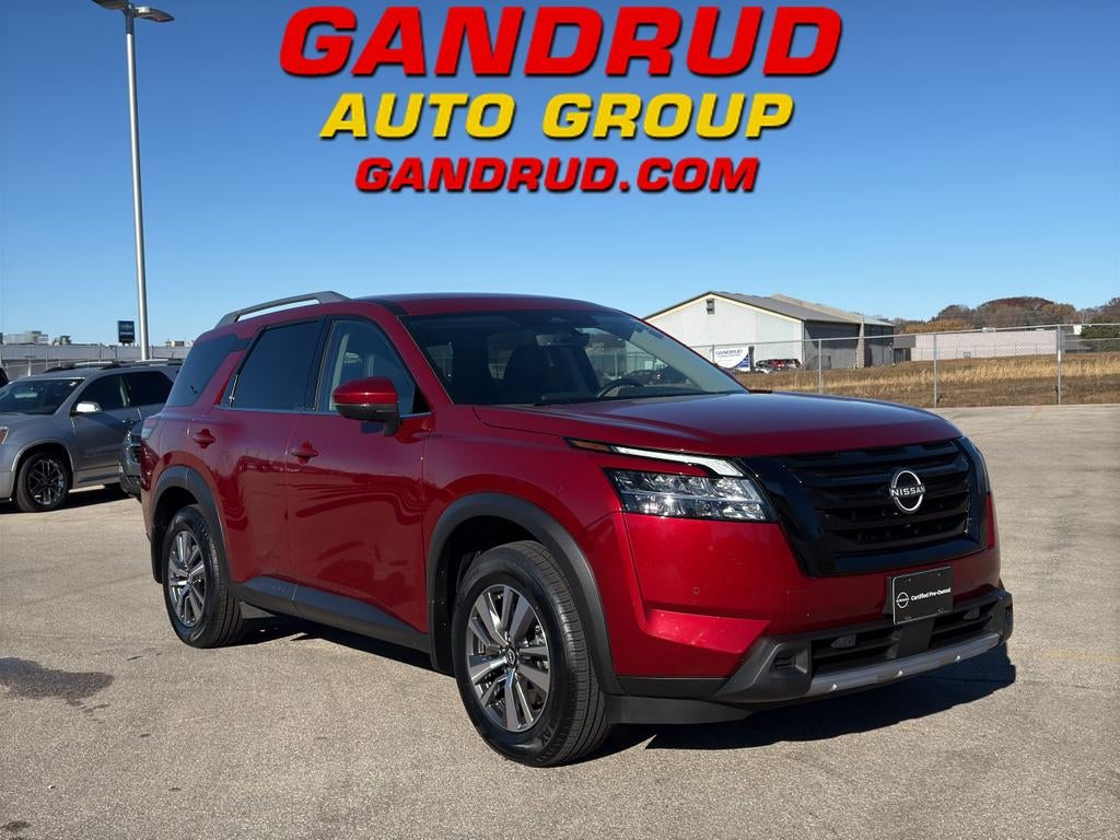 2023 Nissan Pathfinder SL 4WD