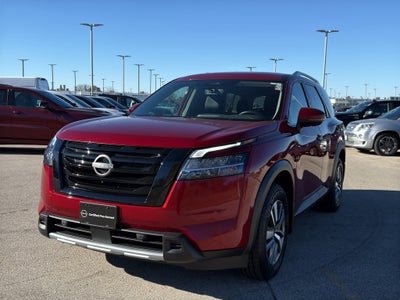 2023 Nissan Pathfinder SL 4WD