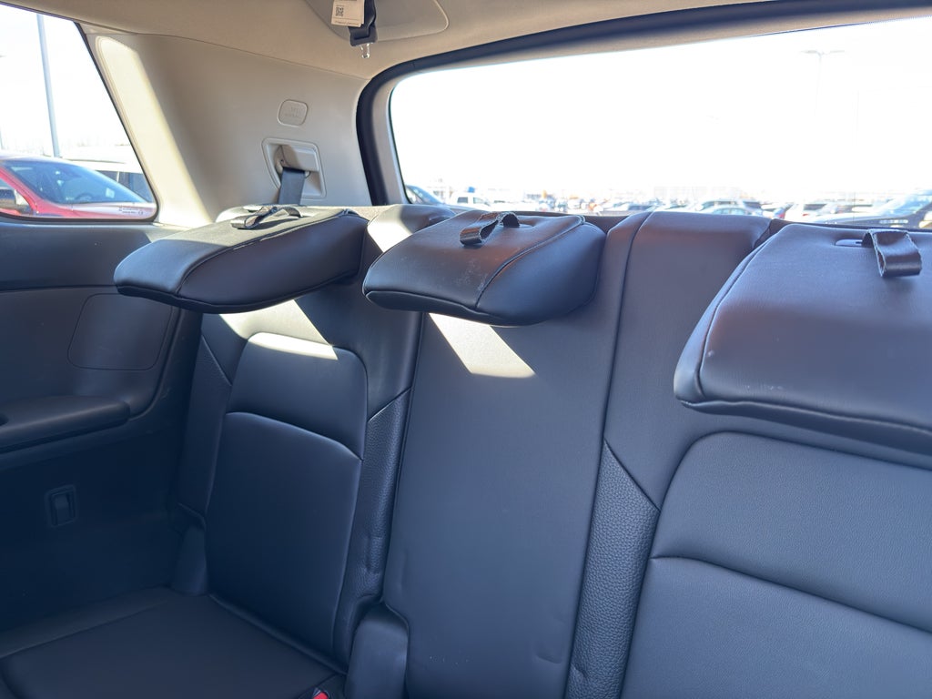 2023 Nissan Pathfinder SL 4WD