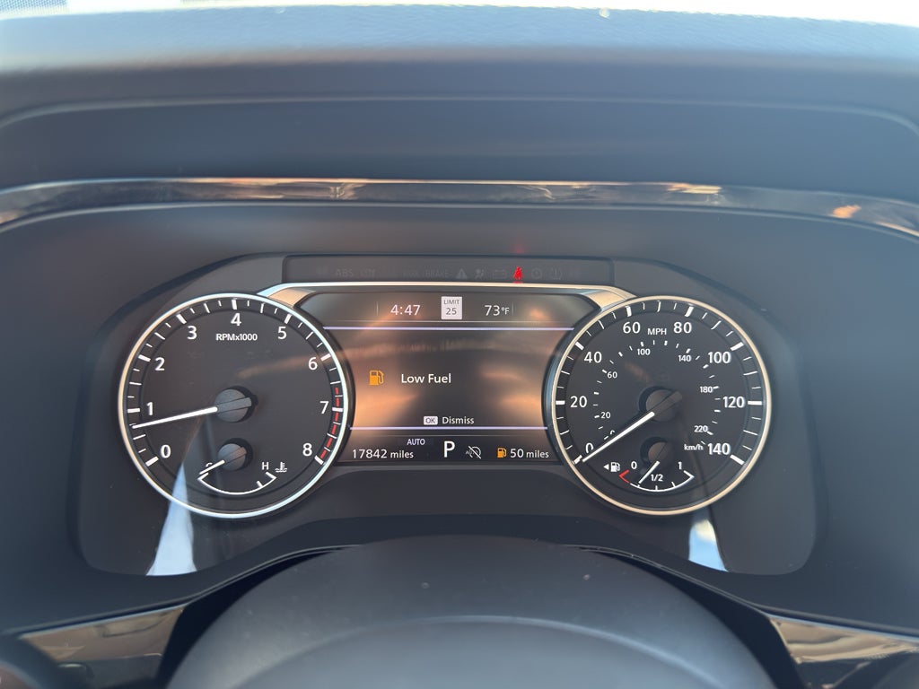 2025 Nissan Pathfinder SL 4WD