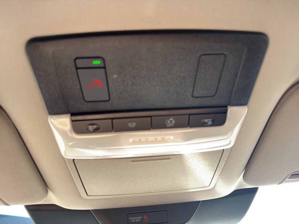 2025 Nissan Pathfinder SL 4WD