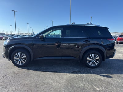 2025 Nissan Pathfinder SL 4WD