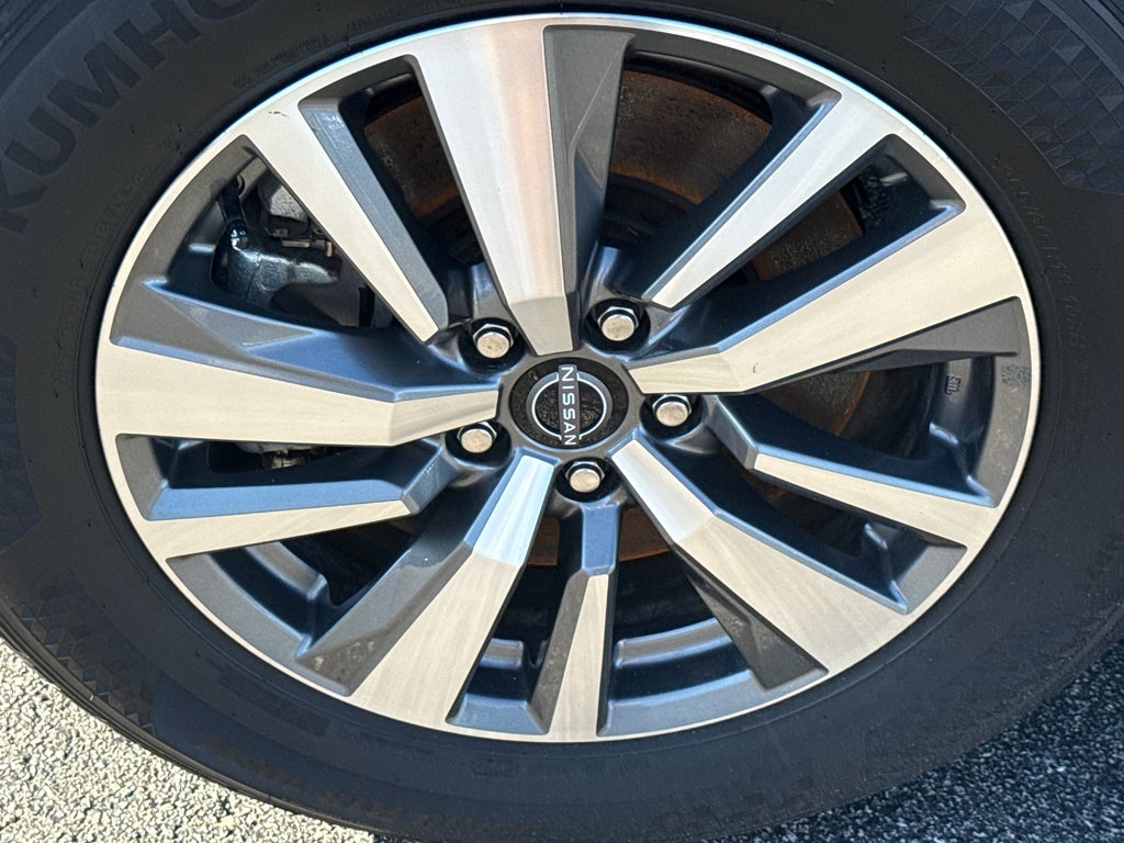 2025 Nissan Pathfinder SL 4WD