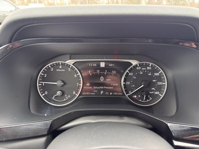 2025 Nissan Pathfinder SL 4WD