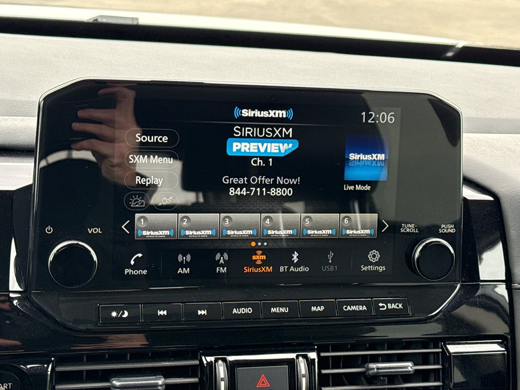 2025 Nissan Pathfinder SL 4WD