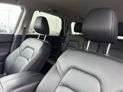 2025 Nissan Pathfinder SL 4WD