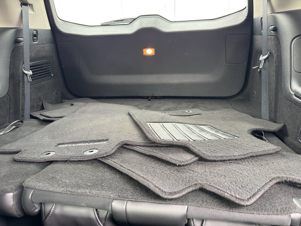 2025 Nissan Pathfinder SL 4WD