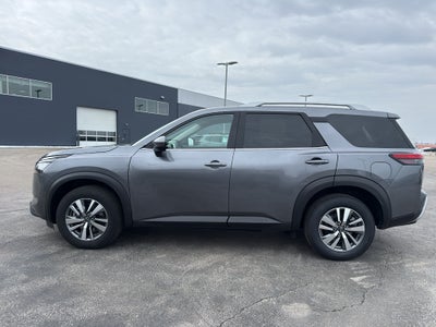 2025 Nissan Pathfinder SL 4WD