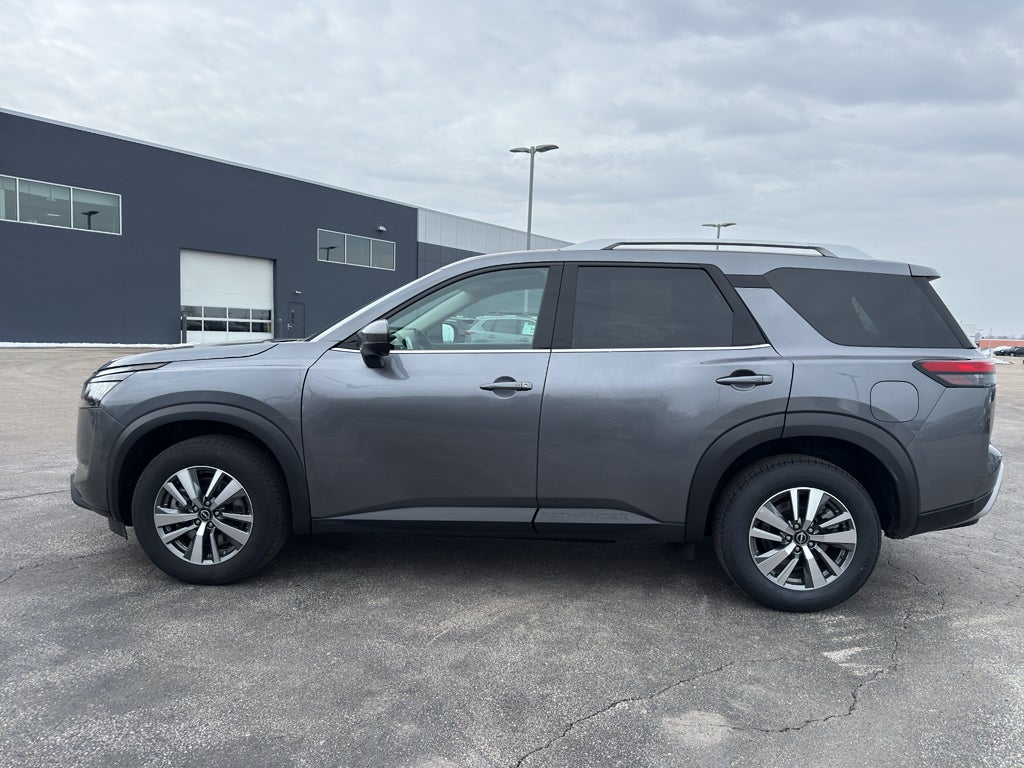 2025 Nissan Pathfinder SL 4WD