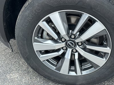 2025 Nissan Pathfinder SL 4WD