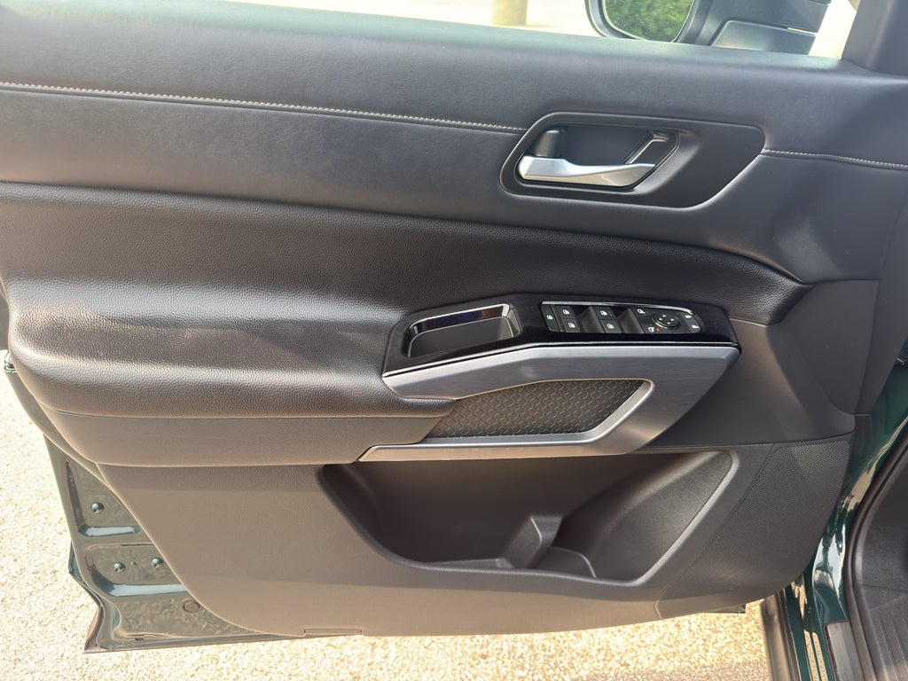 2024 Nissan Pathfinder SL 4WD