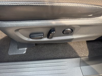 2024 Nissan Pathfinder SL 4WD