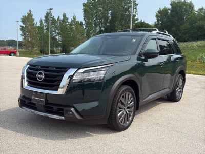 2024 Nissan Pathfinder SL 4WD
