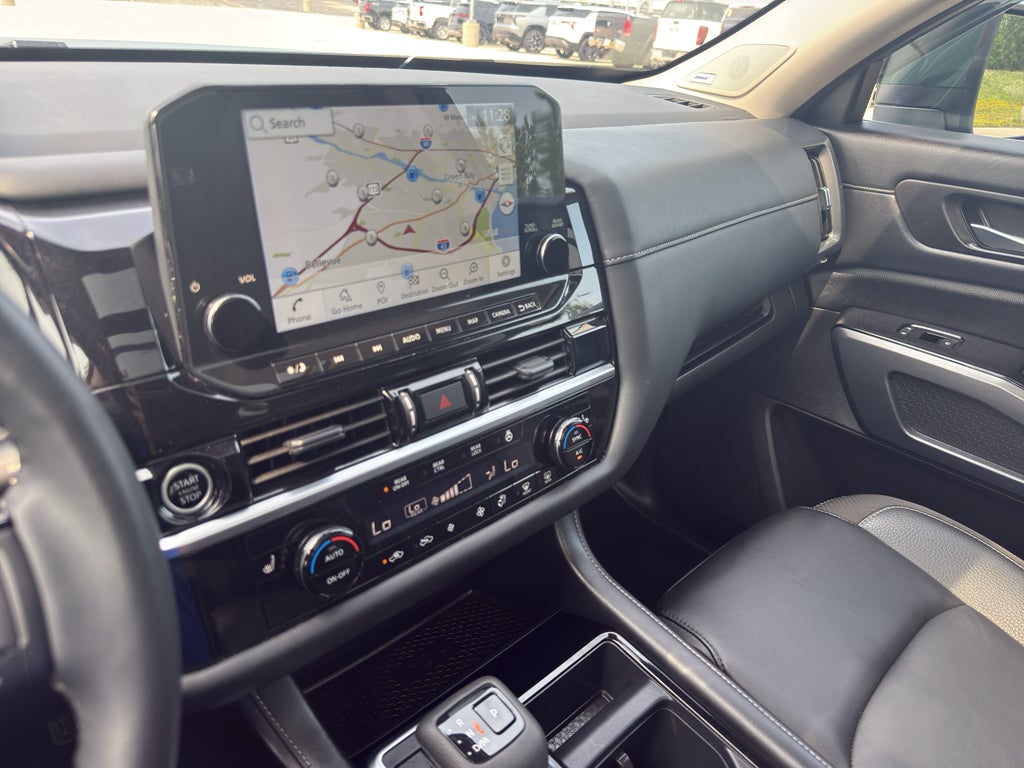 2024 Nissan Pathfinder SL 4WD