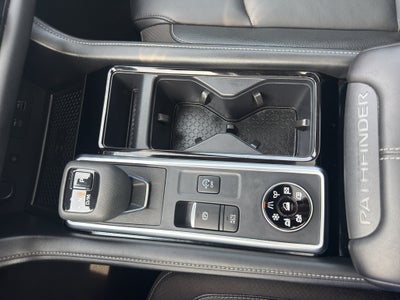 2024 Nissan Pathfinder SL 4WD