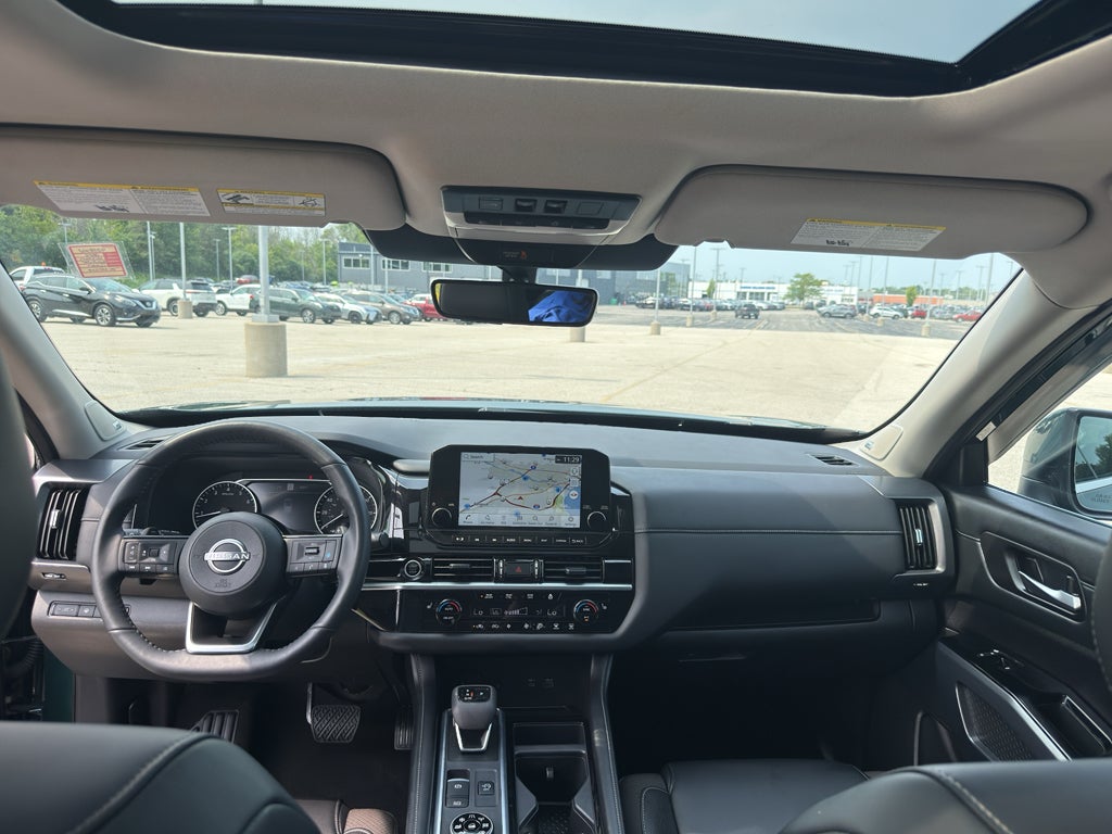 2024 Nissan Pathfinder SL 4WD