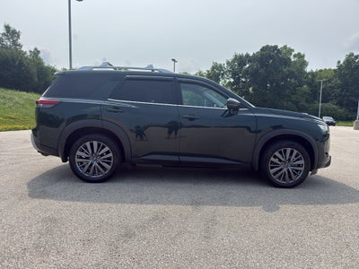 2024 Nissan Pathfinder SL 4WD