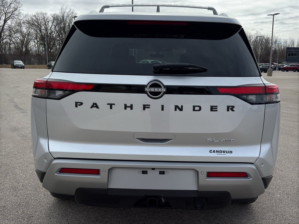 2025 Nissan Pathfinder SL 4WD