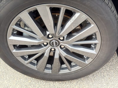 2025 Nissan Pathfinder SL 4WD