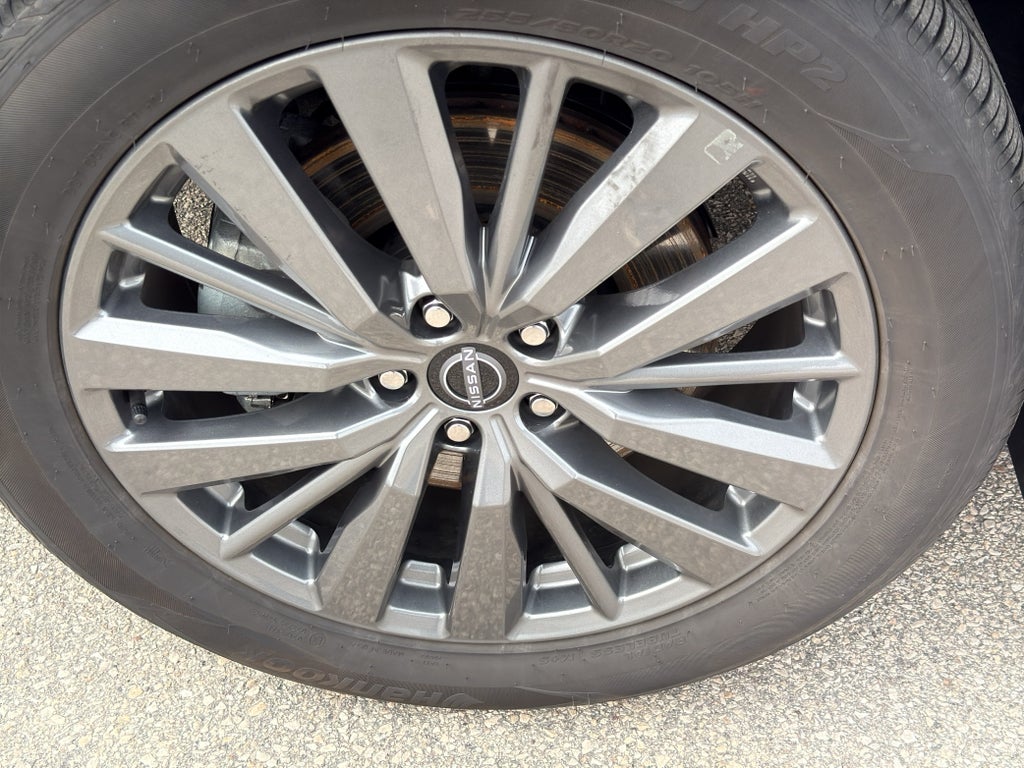 2025 Nissan Pathfinder SL 4WD