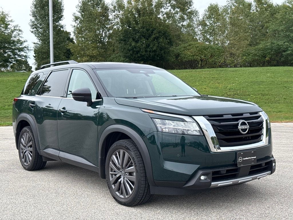2023 Nissan Pathfinder SL 4WD