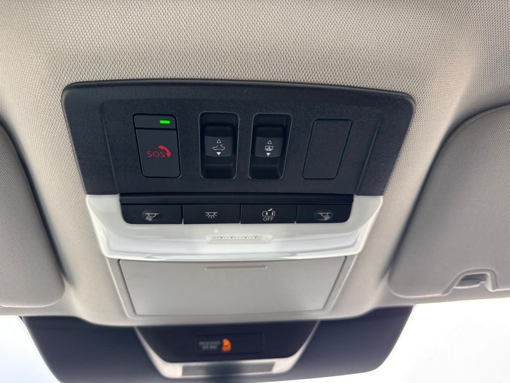 2023 Nissan Pathfinder SL 4WD