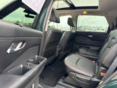 2023 Nissan Pathfinder SL 4WD