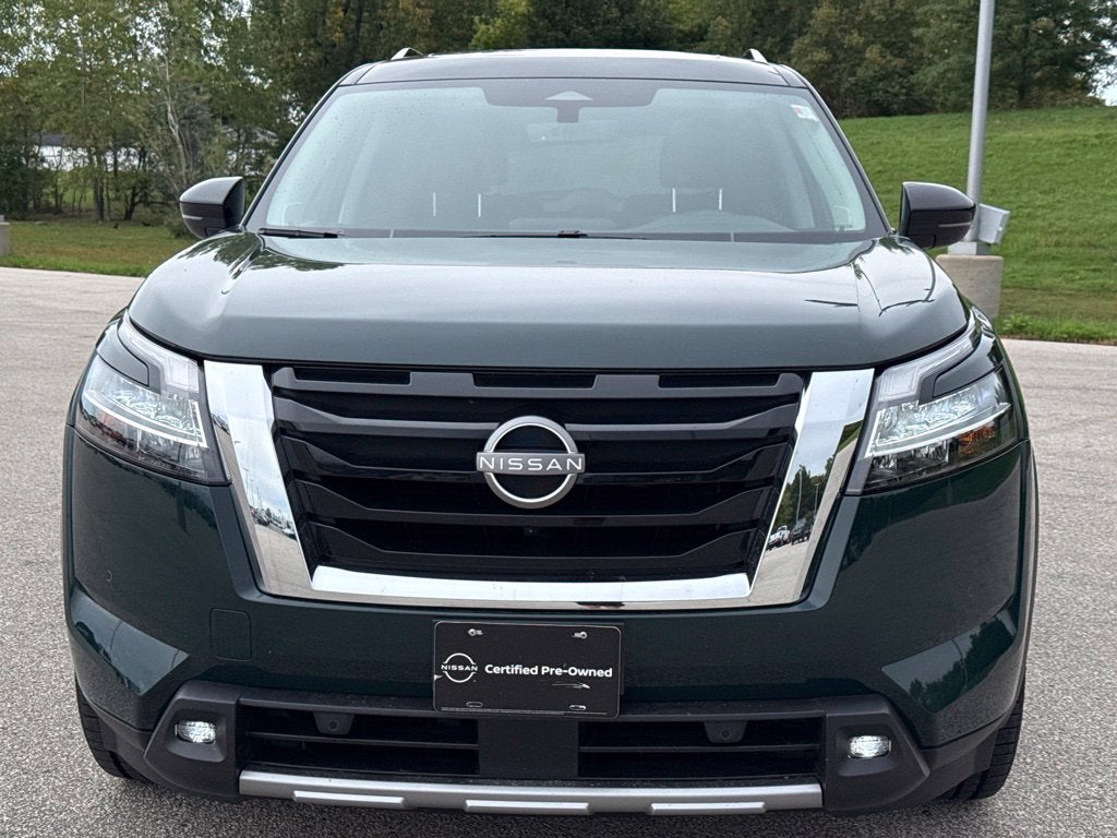 2023 Nissan Pathfinder SL 4WD