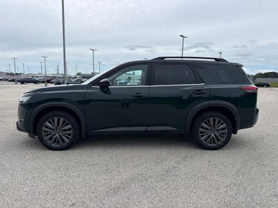 2023 Nissan Pathfinder SL 4WD