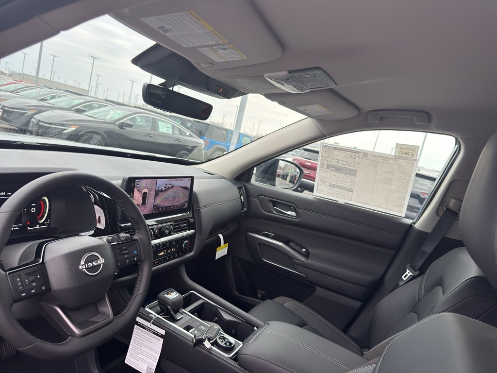 2026 Nissan Pathfinder SL 4WD