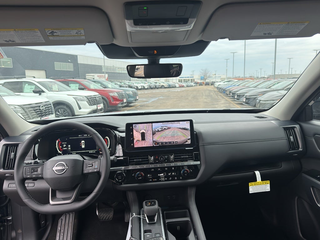 2026 Nissan Pathfinder SL 4WD