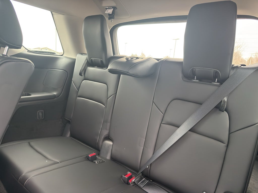 2026 Nissan Pathfinder SL 4WD