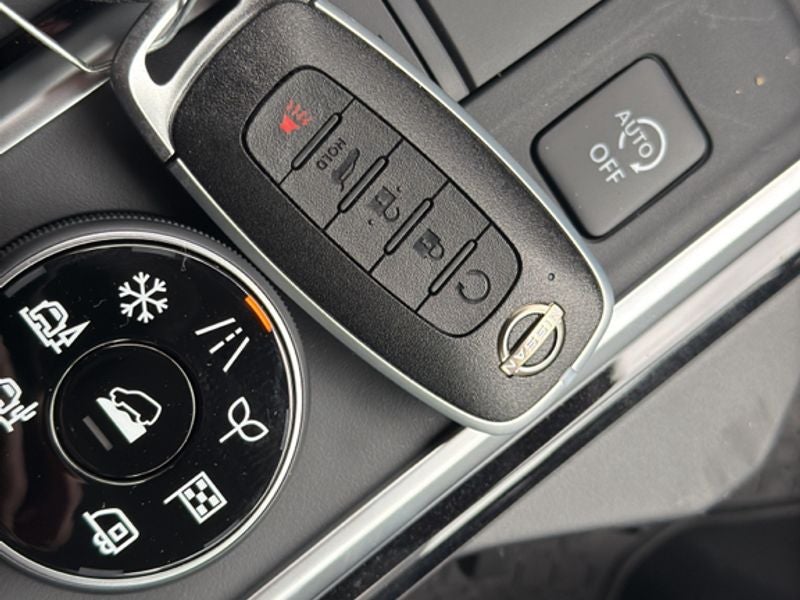 2026 Nissan Pathfinder SL 4WD