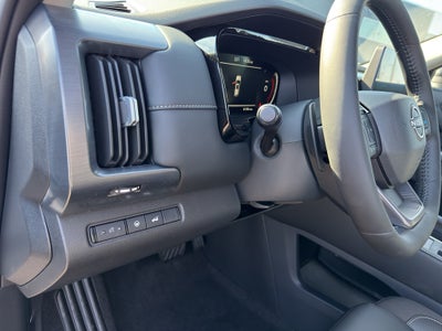 2026 Nissan Pathfinder SL 4WD